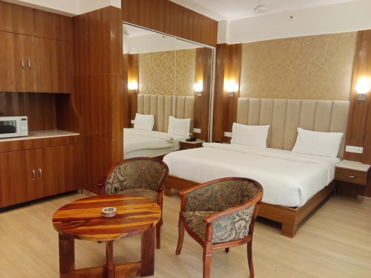 The Grace Residency, Lucknow Hotel Exterior photo